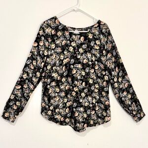 Rose & Olive Black Floral cream / light blue flowers long sleeve blouse size XL